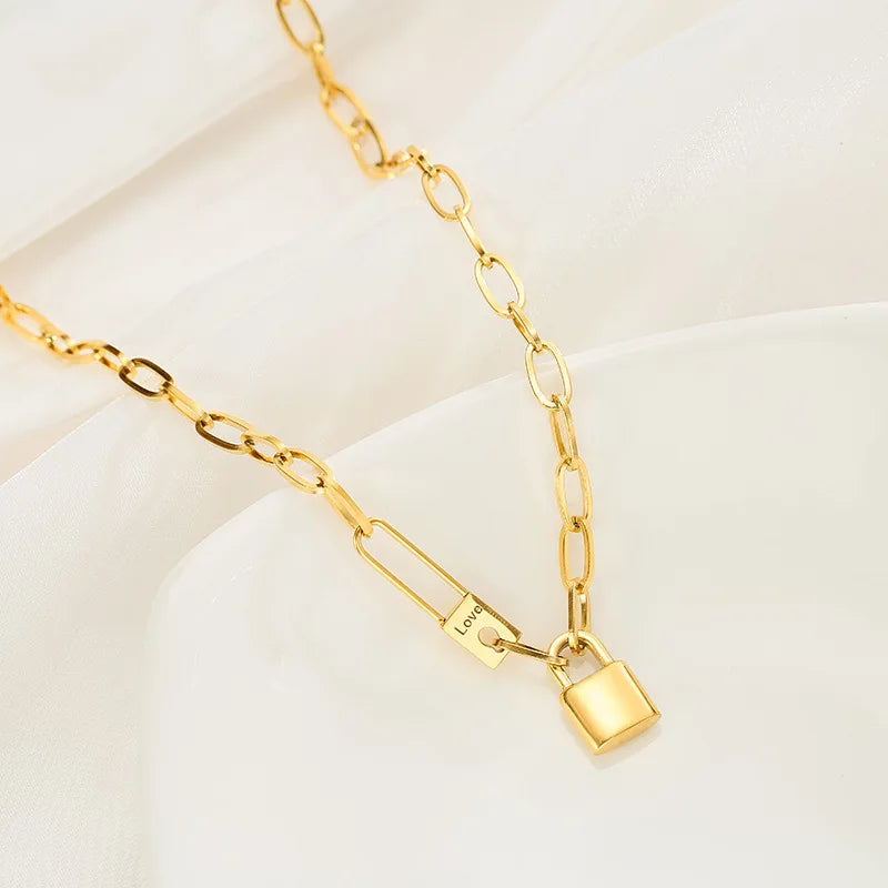 316L Stainless Steel Letter Love Lock Pendant Thick Chain Necklace Female Fashion Retro Exaggerated Punk Style Party
