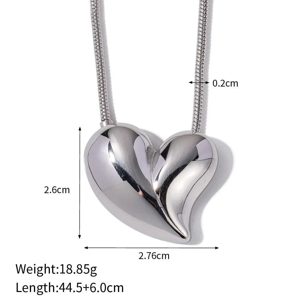 Vintage Stainless Steel Heart-Shaped Pendant Necklace 18K PVD Gold Plated Tarnish Free Waterproof Jewelry for Women